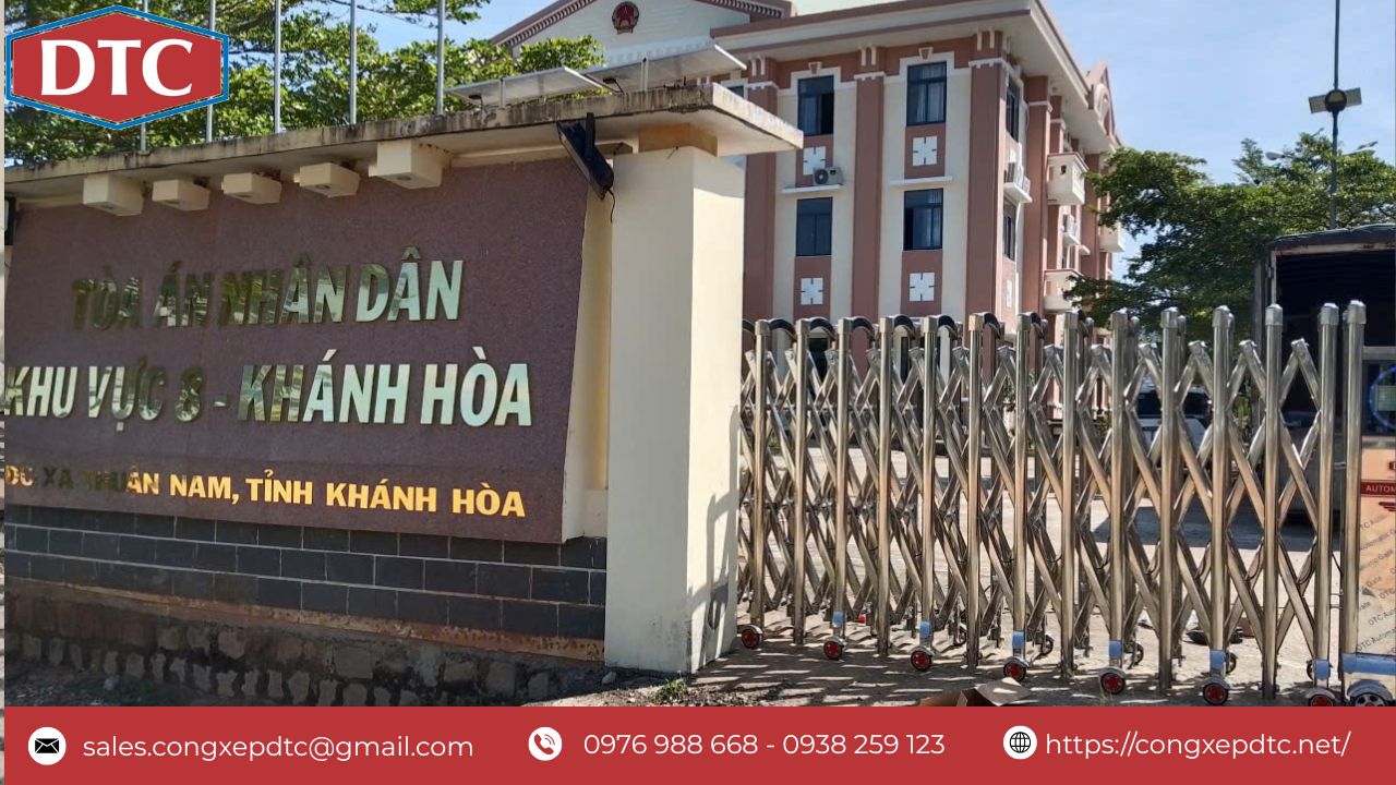 Tổng quan công trình lắp đặt cổng xếp tại TAND Khu vực 8 Khánh Hòa